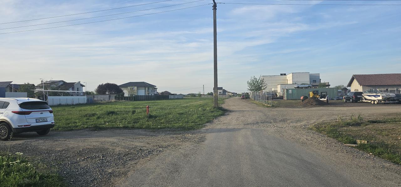 Teren Servivii /Comercial Mosnita Noua de Închiriat